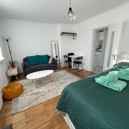 Appartamento Studio Cosy - Au Pied Du Tram - Parking - Wifi Rezé Esterno foto